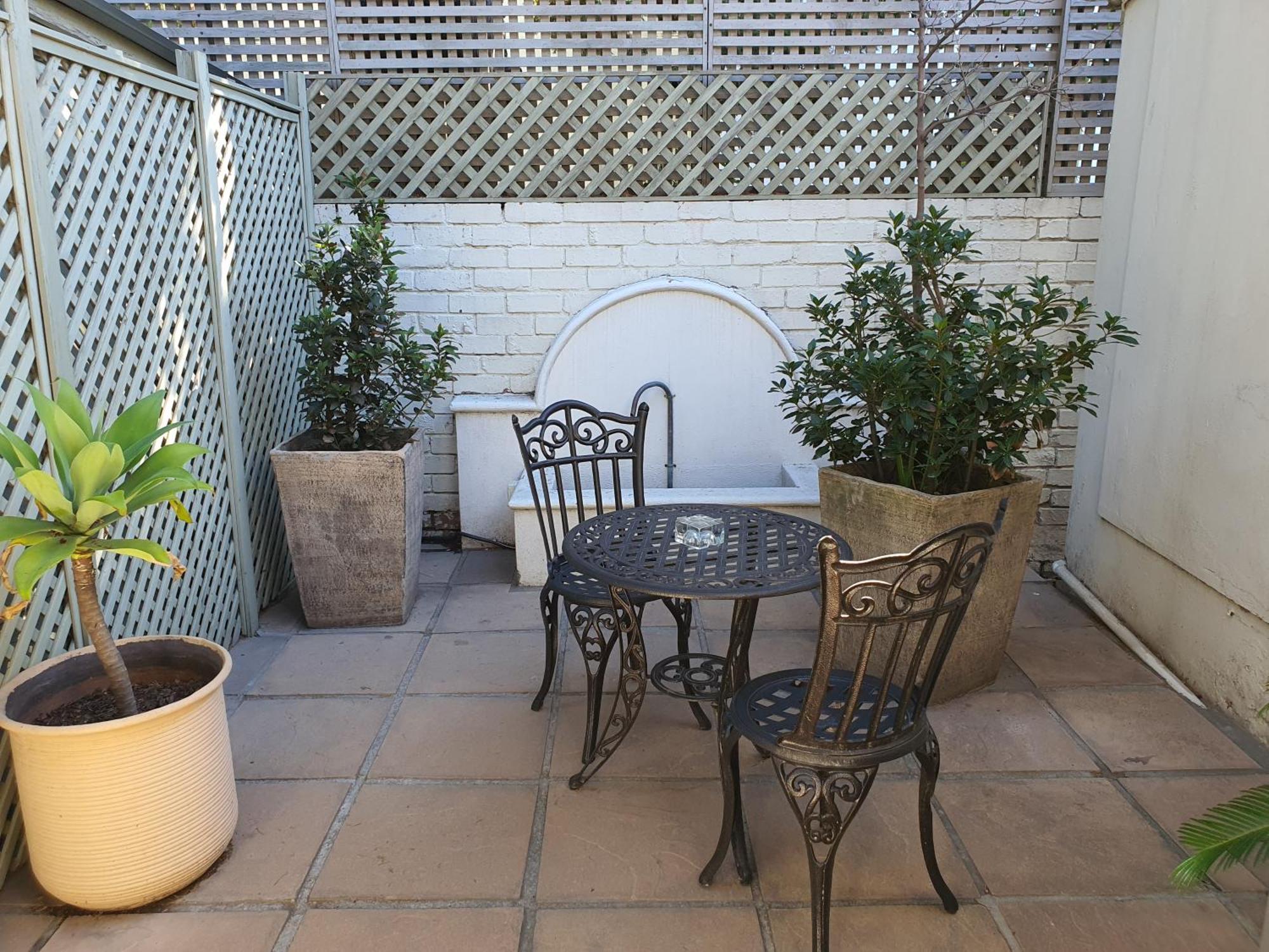 Wild Olive Guest House Cape Town Exterior photo